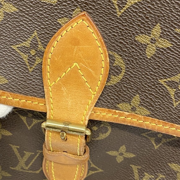 LOUIS VUITTON Brown Monogram Shoulder Bag - Picture 10 of 13